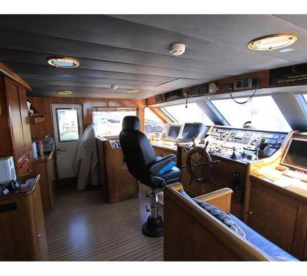 The 46m Yacht WHITE KNIGHT