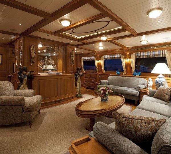 The 52m Yacht NAZENIN V