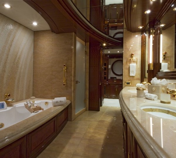 Personal Bath On Yacht BLUE MOON