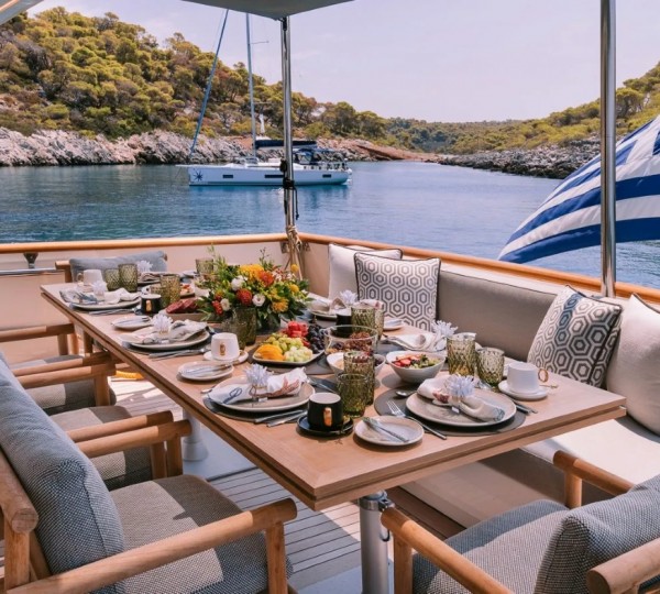 Exterior Dining Area