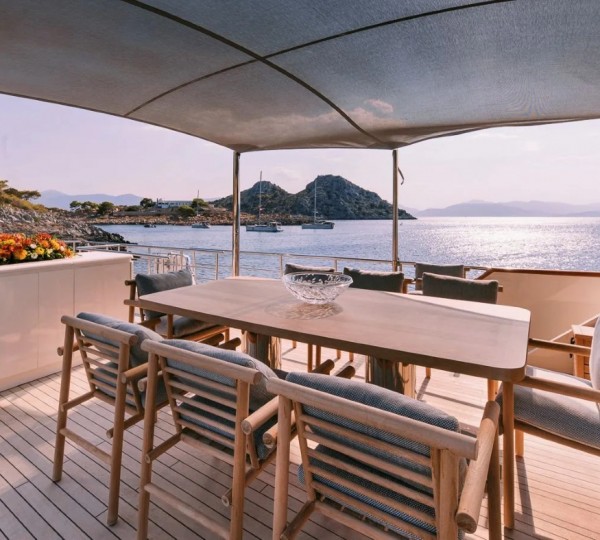 Exterior Dining Area