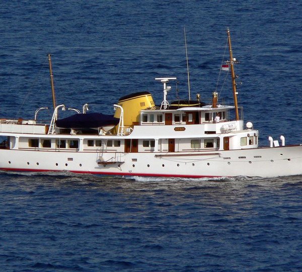 ISTROS Yacht