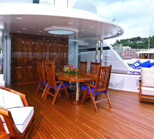 Yacht BLUE MOON By Feadship - Royal Van Lent Shipyard - Al Fresco Dining