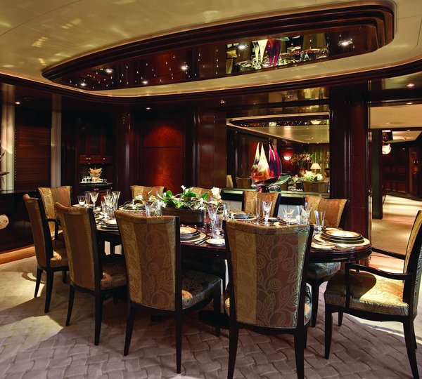 Yacht BLUE MOON By Feadship - Royal Van Lent Shipyard - Dining