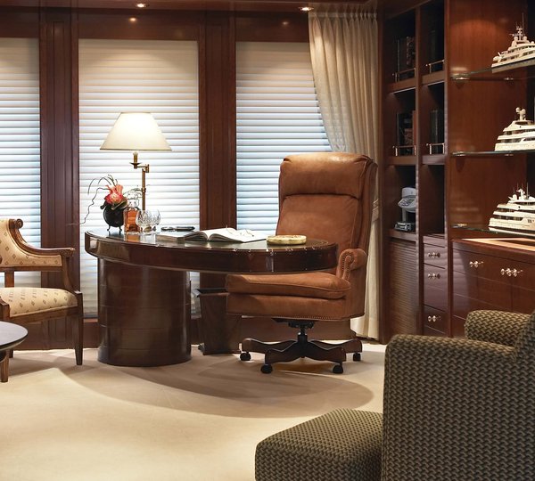 Yacht BLUE MOON By Feadship - Royal Van Lent Shipyard - Office