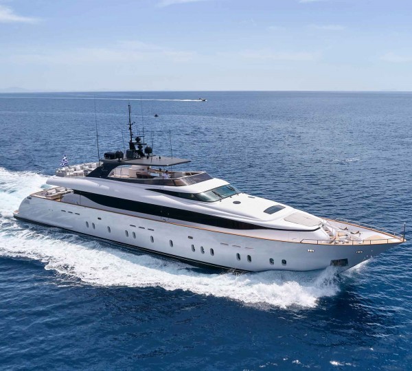 Luxury Charter Superyacht MAMMA MIA