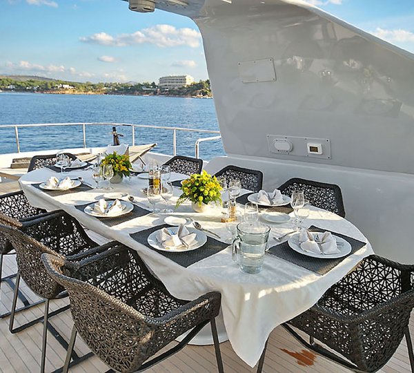 Sun Deck Alfresco Dining