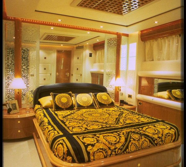 The 30m Yacht CARTOUCHE