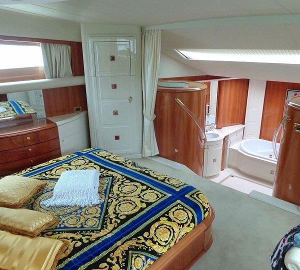 The 30m Yacht CARTOUCHE