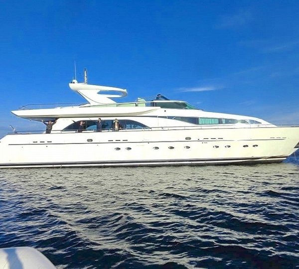 The 30m Yacht CARTOUCHE