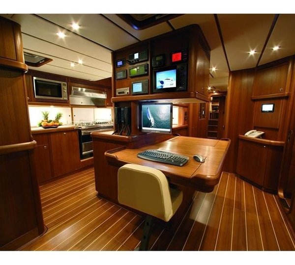 The 30m Yacht FAREWELL