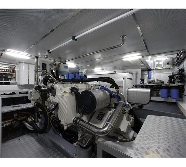 The 30m Yacht FAREWELL