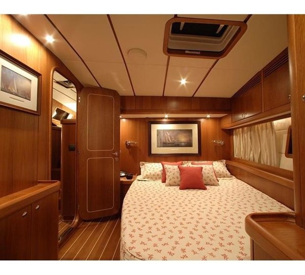 The 30m Yacht FAREWELL