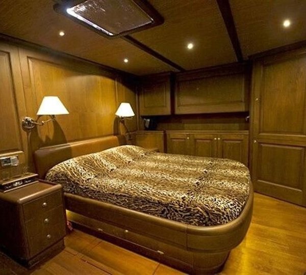 The 30m Yacht HANDEM