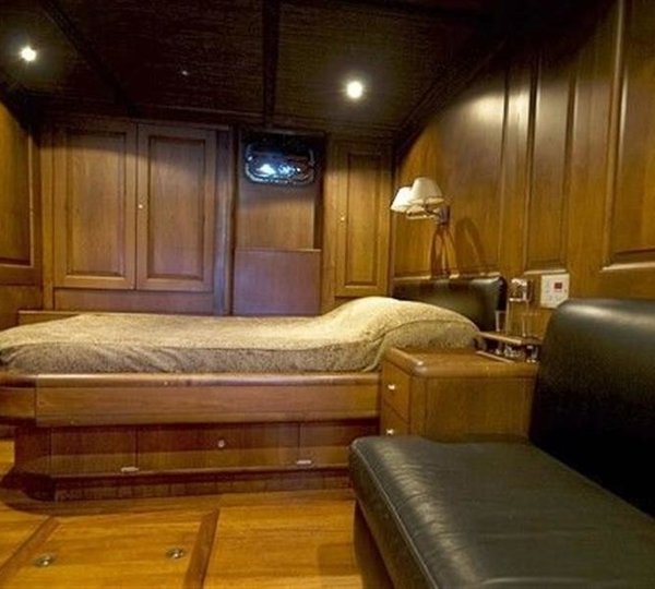 The 30m Yacht HANDEM