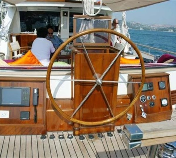 The 30m Yacht HANDEM