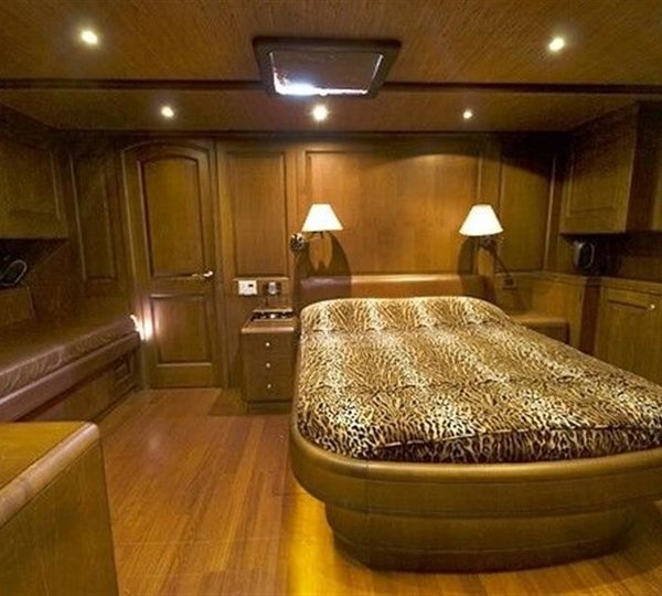 The 30m Yacht HANDEM