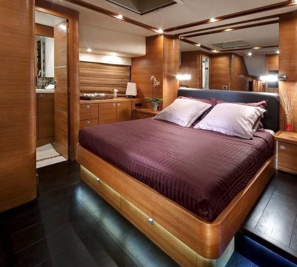 The 30m Yacht MAYAMA