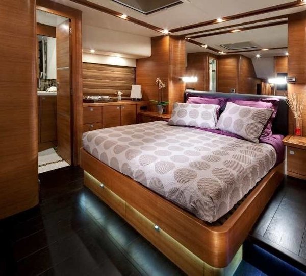 The 30m Yacht MAYAMA