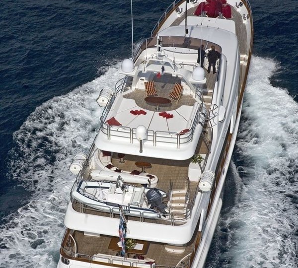 The 30m Yacht NANOU