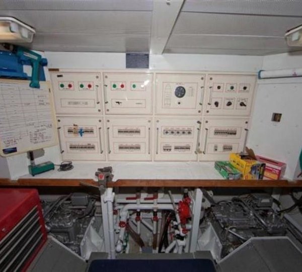 The 31m Yacht EVELYN