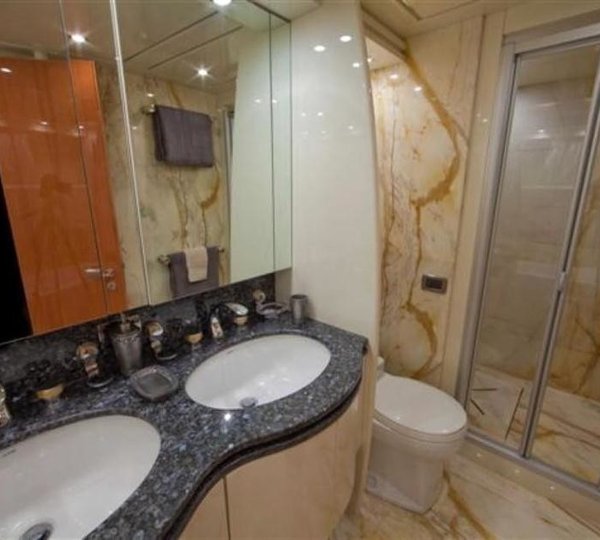 The 31m Yacht EVELYN