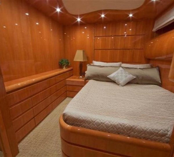 The 31m Yacht EVELYN