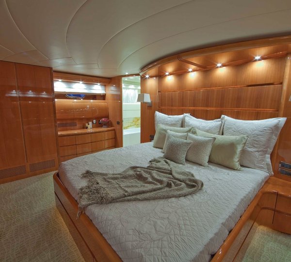 The 31m Yacht EVELYN