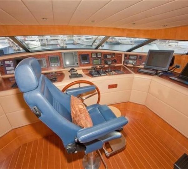 The 31m Yacht EVELYN