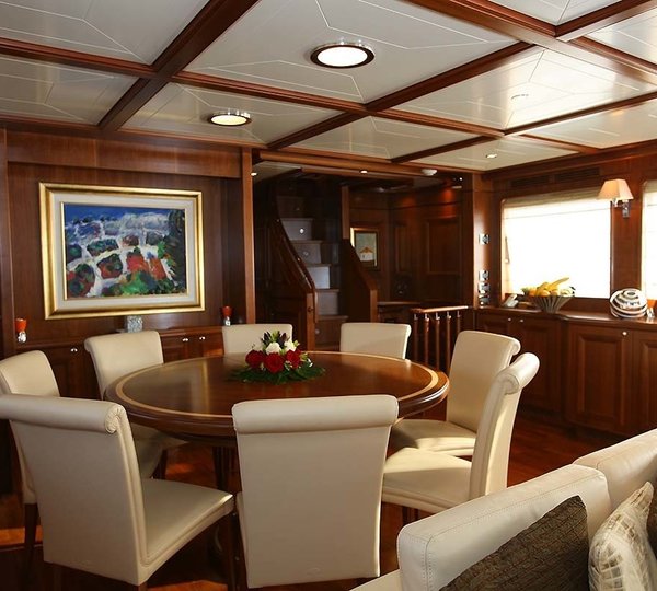 The 31m Yacht KLOBUK