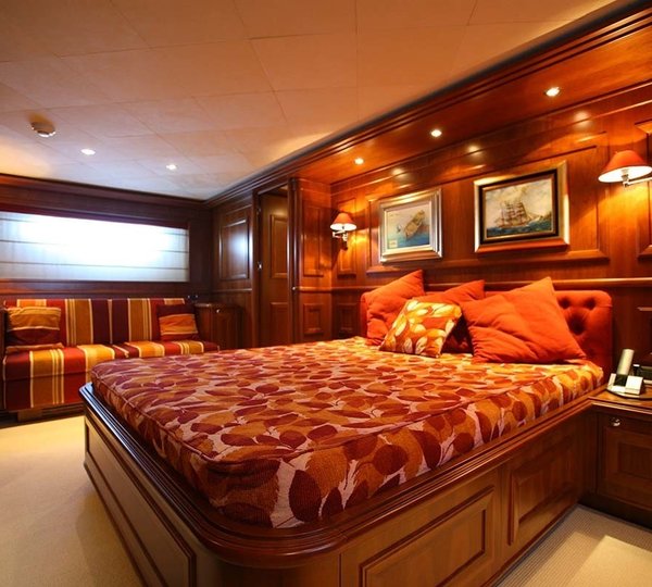 The 31m Yacht KLOBUK