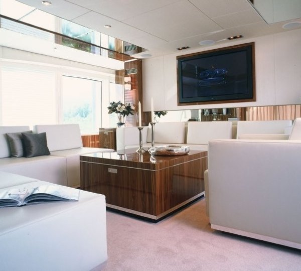 The 31m Yacht OCEAN OF LOVE