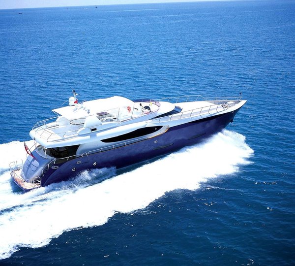 The 32m Yacht CLARITY