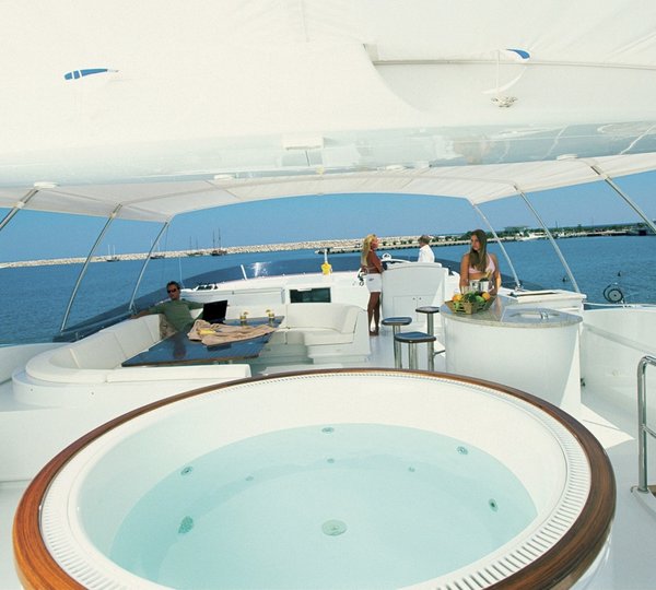 The 32m Yacht CLARITY