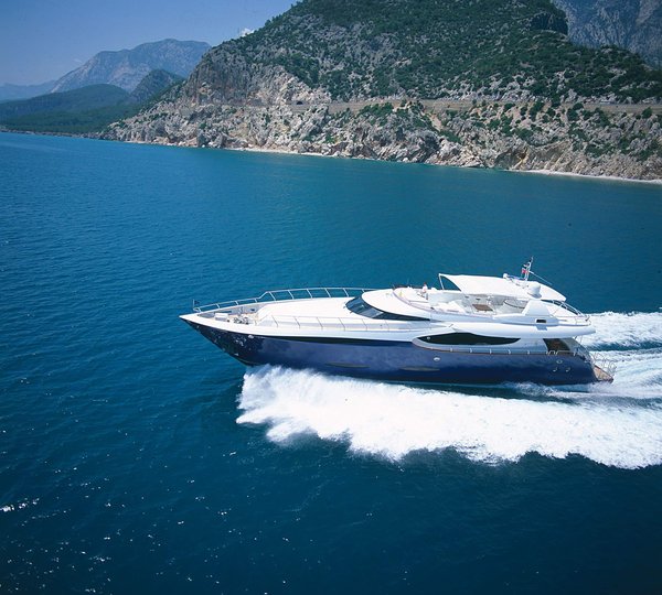 The 32m Yacht CLARITY