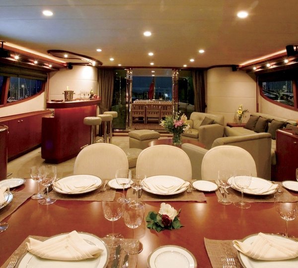 The 32m Yacht CLARITY