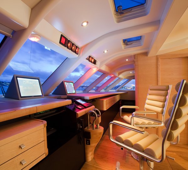 The 32m Yacht NECKER BELLE