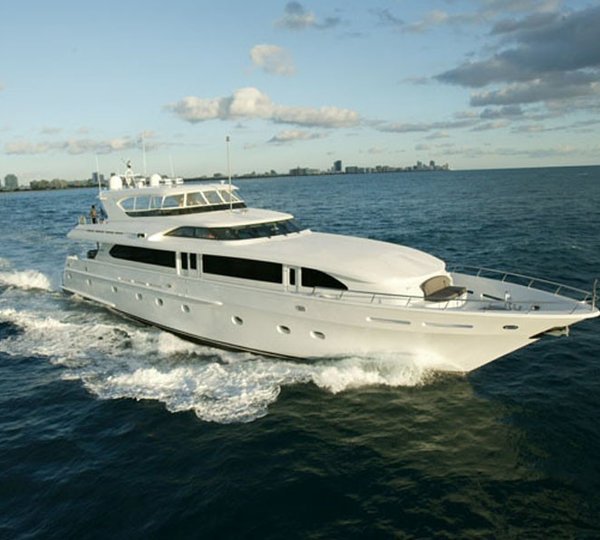 The 32m Yacht OUTTA TOUCH