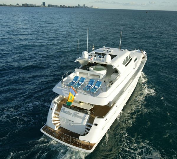 The 32m Yacht OUTTA TOUCH