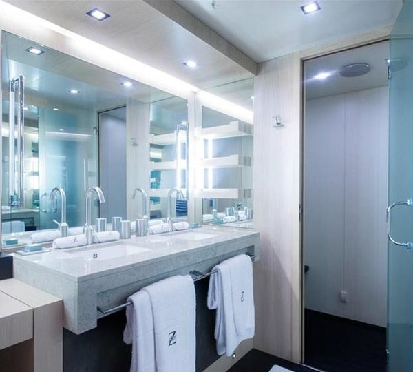 The 33m Yacht CRAZY TOO