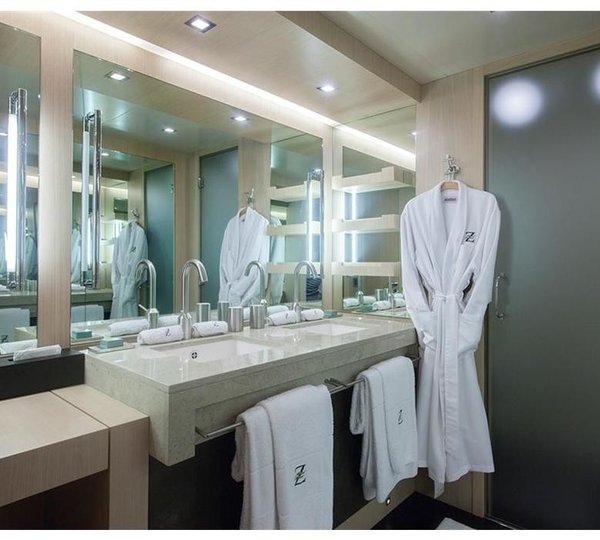 The 33m Yacht CRAZY TOO