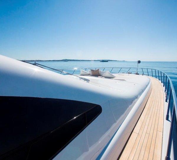 The 33m Yacht CRAZY TOO