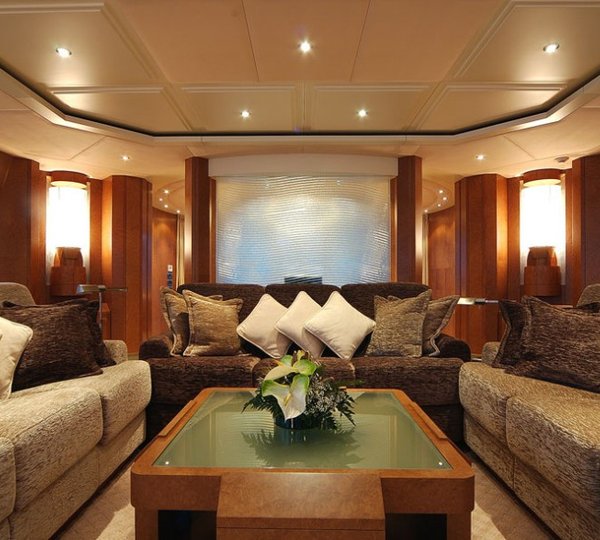 The 34m Yacht BENITA BLUE