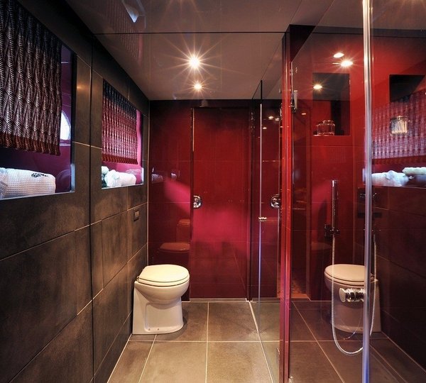 The 34m Yacht CHEEKY TIGER