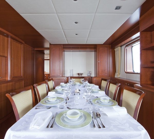 The 34m Yacht CORNELIA