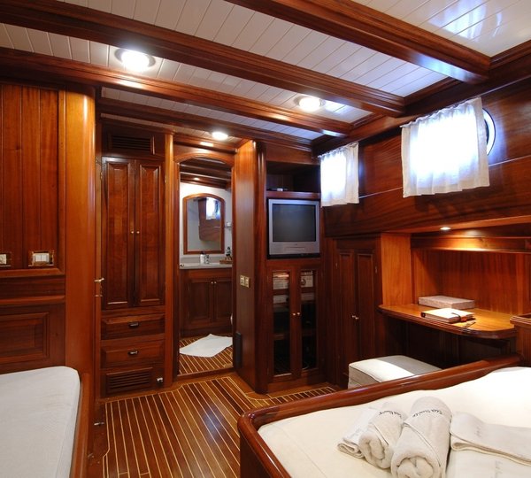 The 34m Yacht ECCE NAVIGO