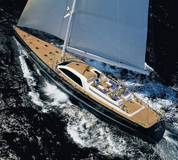 The 34m Yacht HIGHLAND BREEZE