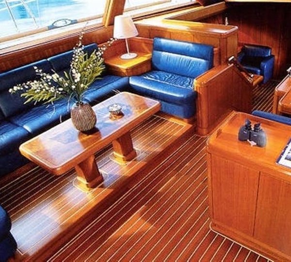 The 34m Yacht HIGHLAND BREEZE