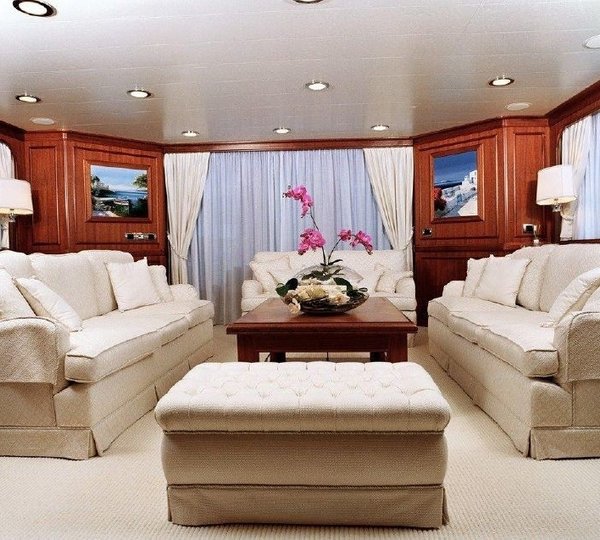 The 34m Yacht PAPINOU