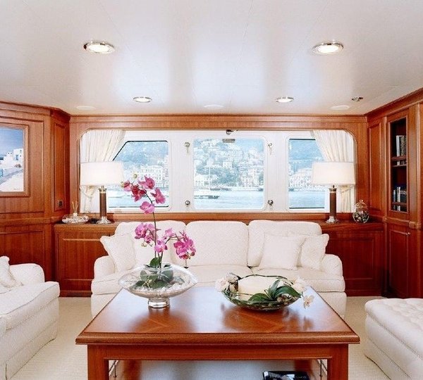 The 34m Yacht PAPINOU